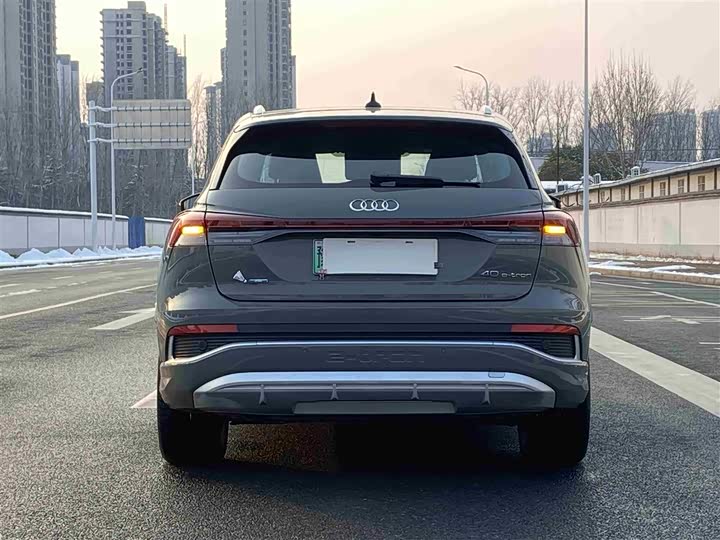 Фото 5 - Audi Q4 e-tron