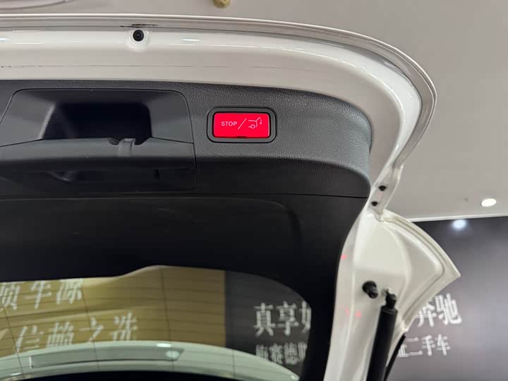 Фото 6 - Mercedes-Benz GLA-Class