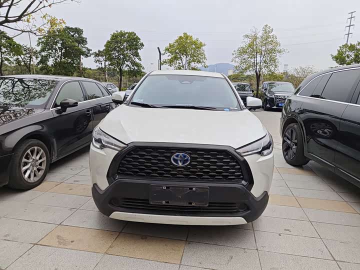 Фото 2 - Toyota Corolla Cross