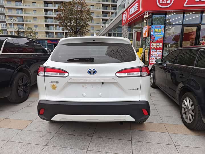 Фото 4 - Toyota Corolla Cross