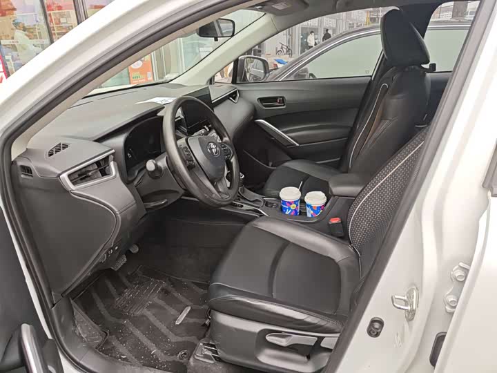 Фото 9 - Toyota Corolla Cross