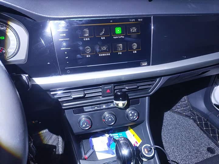 Фото 6 - Volkswagen Lavida