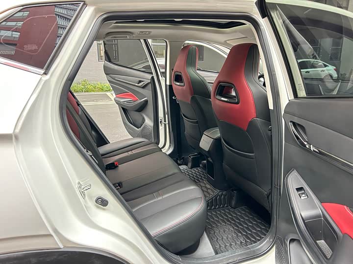 Фото 9 - Changan Oshan X5