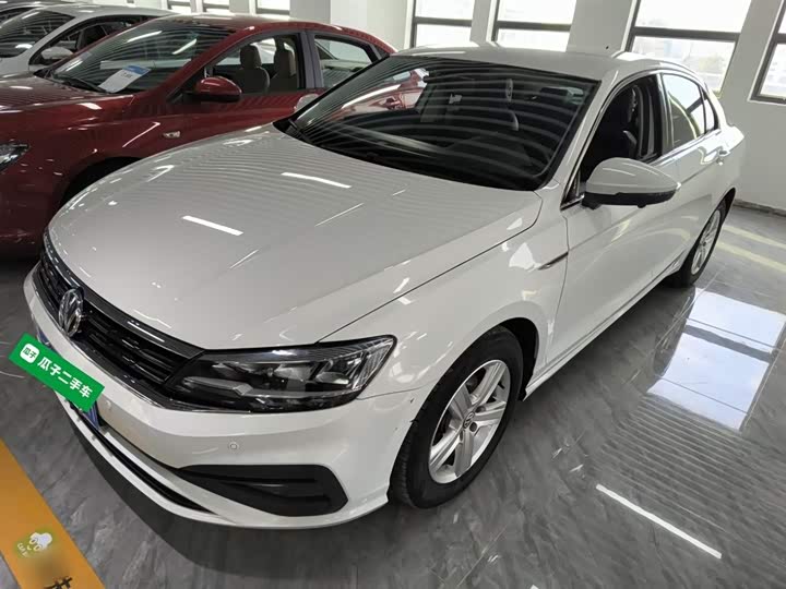 Фото 1 - Volkswagen Lamando L