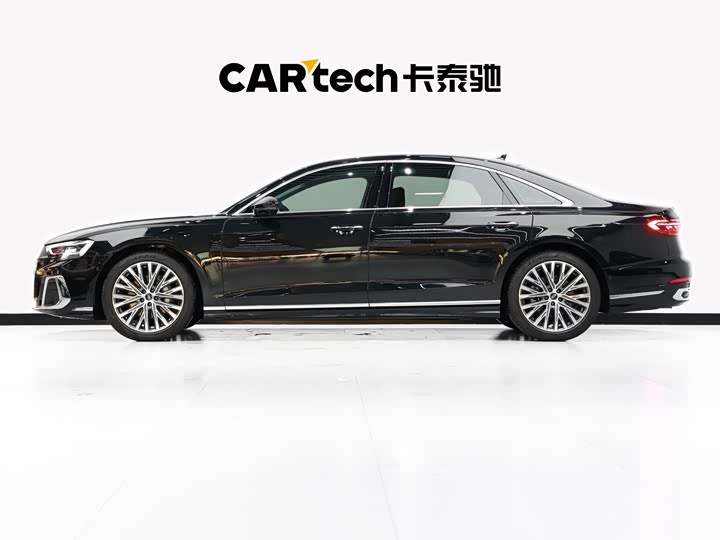Фото 7 - Audi A8
