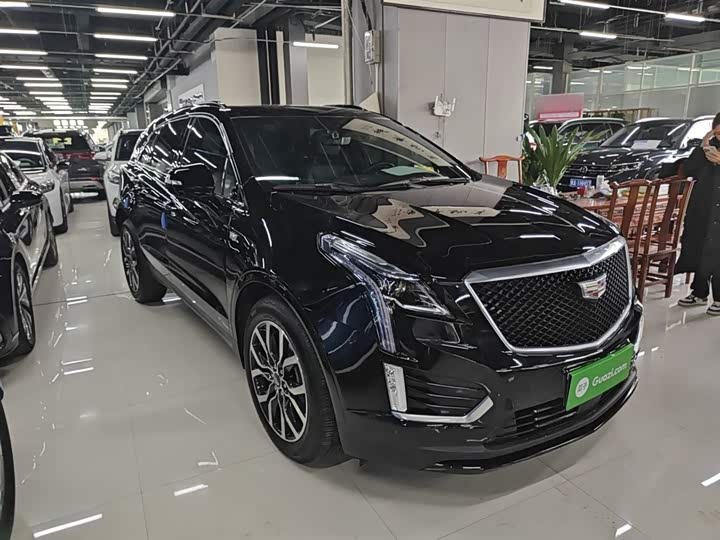 Фото 4 - Cadillac XT5
