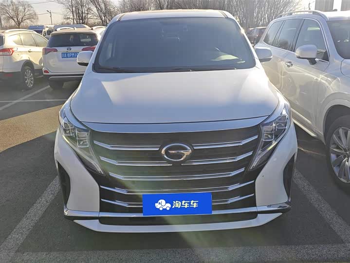 Фото 2 - GAC Trumpchi M8