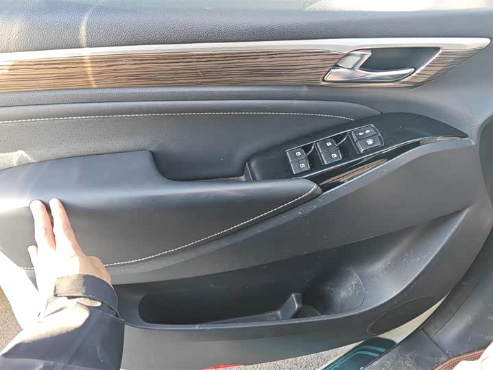 Фото 7 - GAC Trumpchi M8