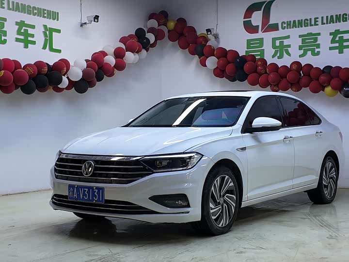 Фото 1 - Volkswagen Sagitar L