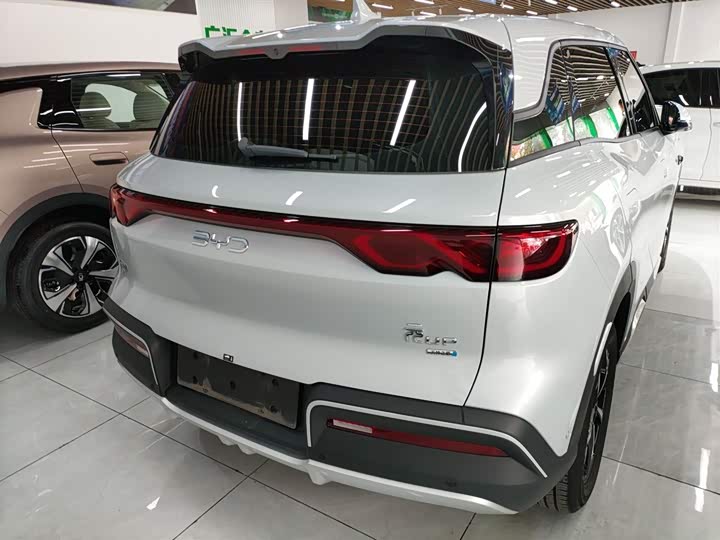 Фото 6 - BYD Yuan Up