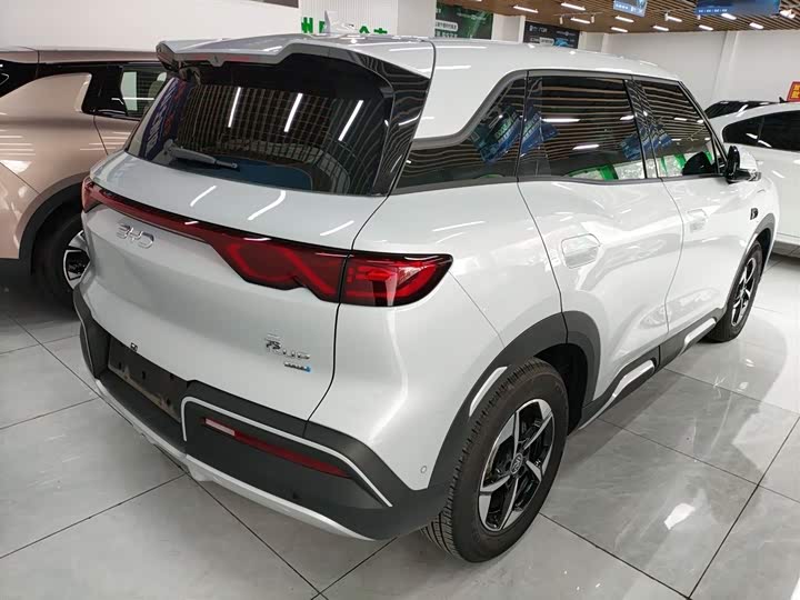 Фото 7 - BYD Yuan Up