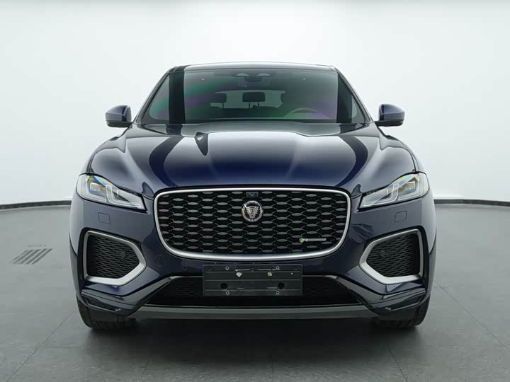 Фото 2 - Jaguar F-Pace