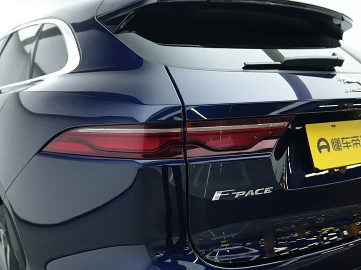 Фото 7 - Jaguar F-Pace