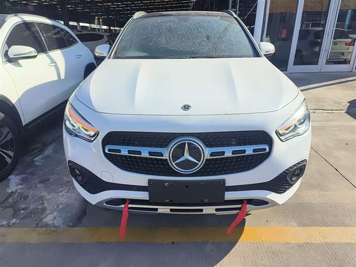 Фото 3 - Mercedes-Benz GLA-Class