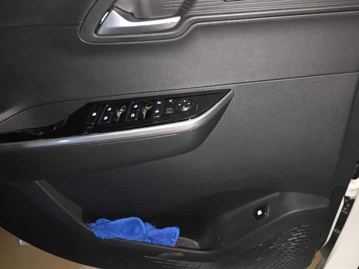 Фото 7 - Hyundai Custo