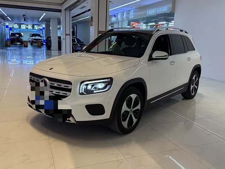 Фото 1 - Mercedes-Benz GLB-Class