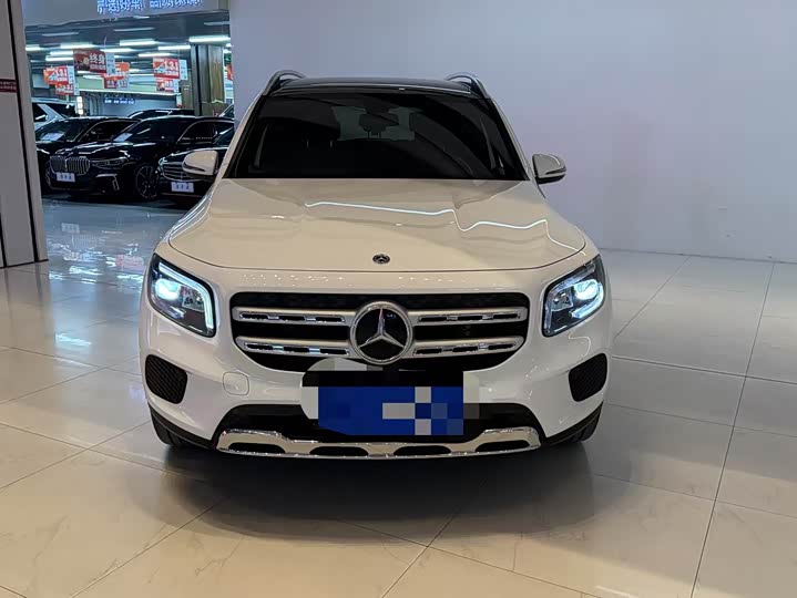Фото 2 - Mercedes-Benz GLB-Class