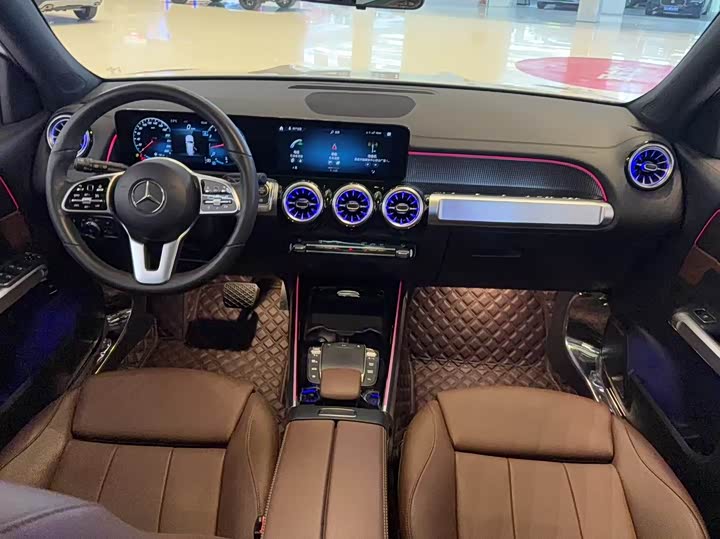 Фото 6 - Mercedes-Benz GLB-Class