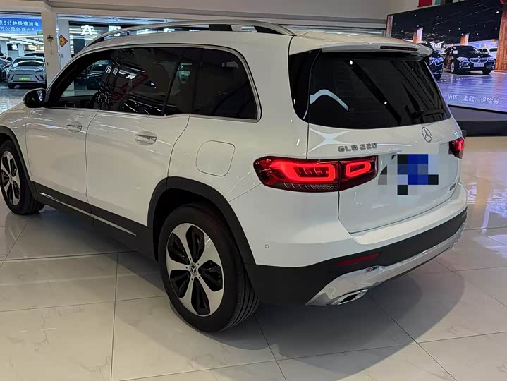 Фото 9 - Mercedes-Benz GLB-Class