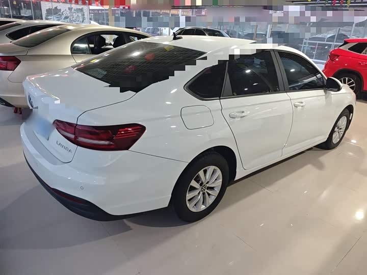 Фото 7 - Volkswagen Lavida