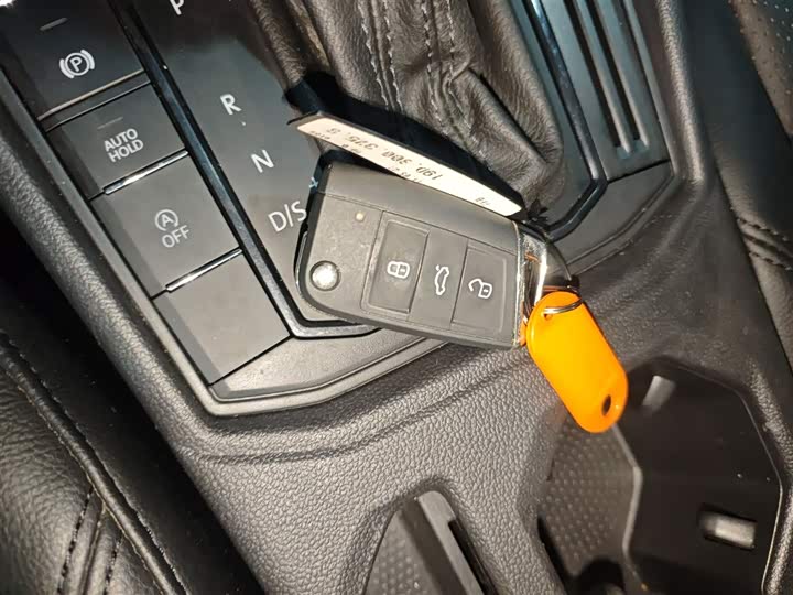 Фото 9 - Volkswagen Lavida