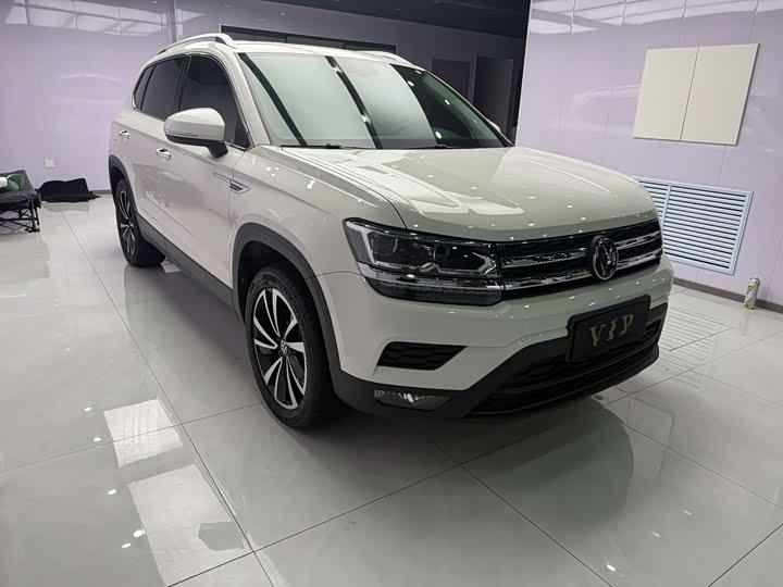 Фото 4 - Volkswagen Tharu