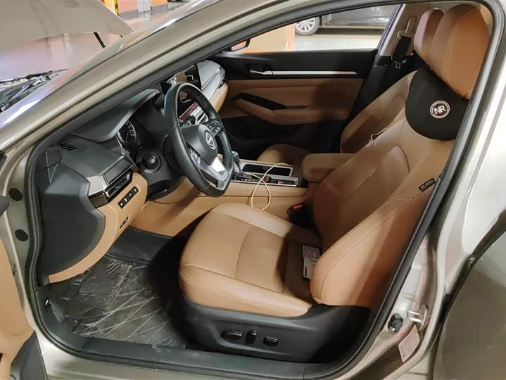 Фото 9 - Nissan Teana