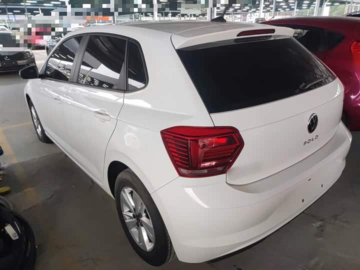 Фото 5 - Volkswagen Polo