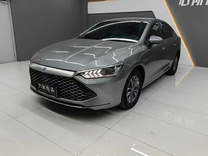 Фото 1 - BYD Qin Plus