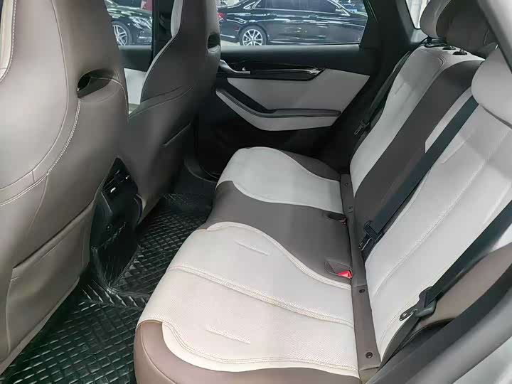 Фото 6 - BYD Qin Plus