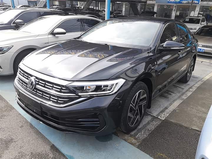 Фото 2 - Volkswagen Sagitar L