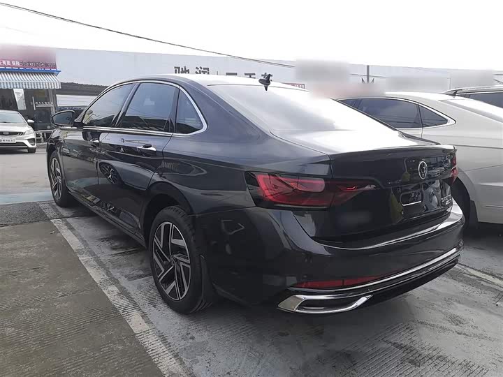 Фото 5 - Volkswagen Sagitar L