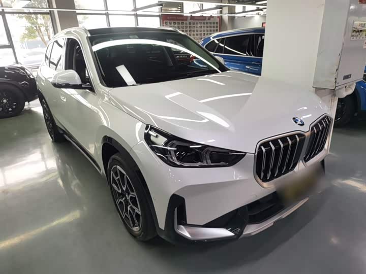 Фото 4 - BMW X1