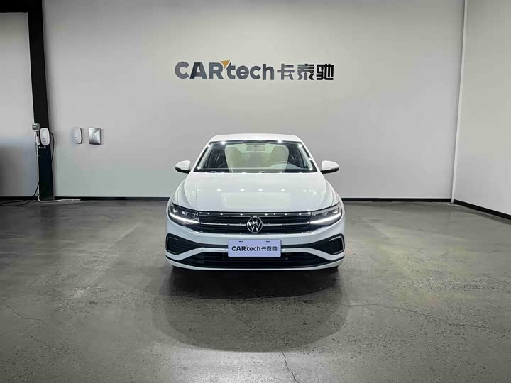 Фото 2 - Volkswagen Bora