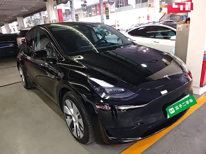 Фото 4 - Tesla Model Y