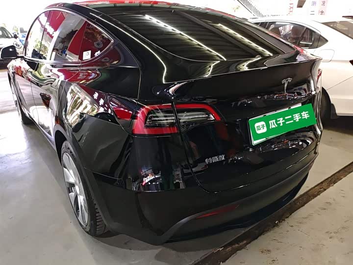 Фото 5 - Tesla Model Y