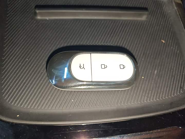 Фото 9 - Leapmotor C11