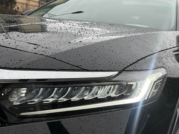 Фото 4 - Honda Inspire