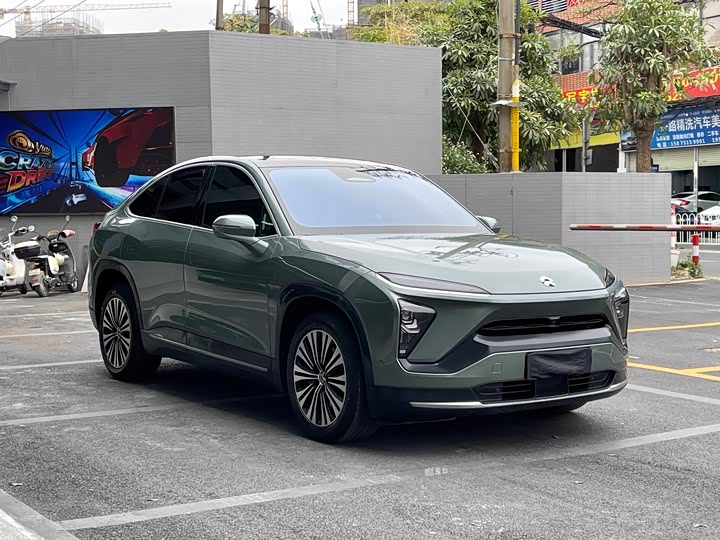 Фото 3 - Nio EC6