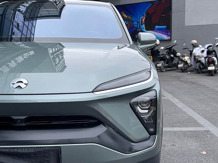 Фото 4 - Nio EC6