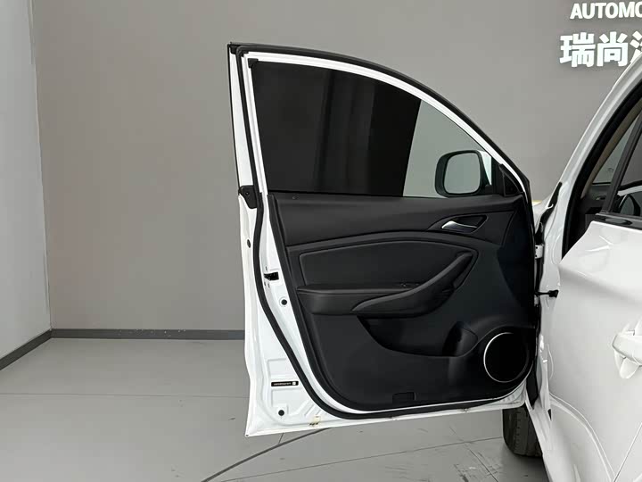 Фото 7 - BYD Song