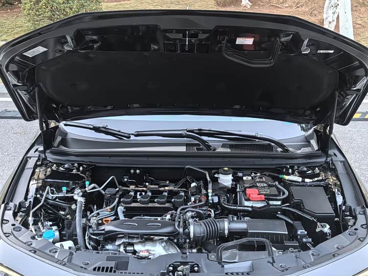 Фото 8 - Honda Accord