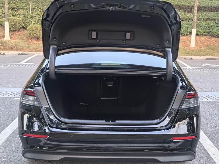 Фото 9 - Honda Accord