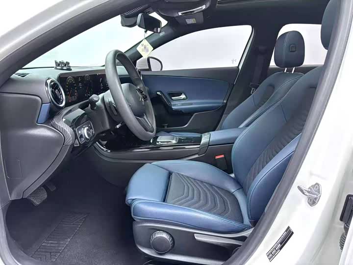 Фото 4 - Mercedes-Benz A-Class