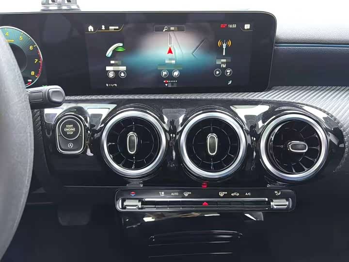 Фото 7 - Mercedes-Benz A-Class