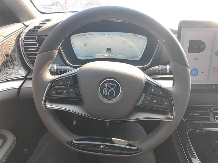 Фото 3 - BYD Han