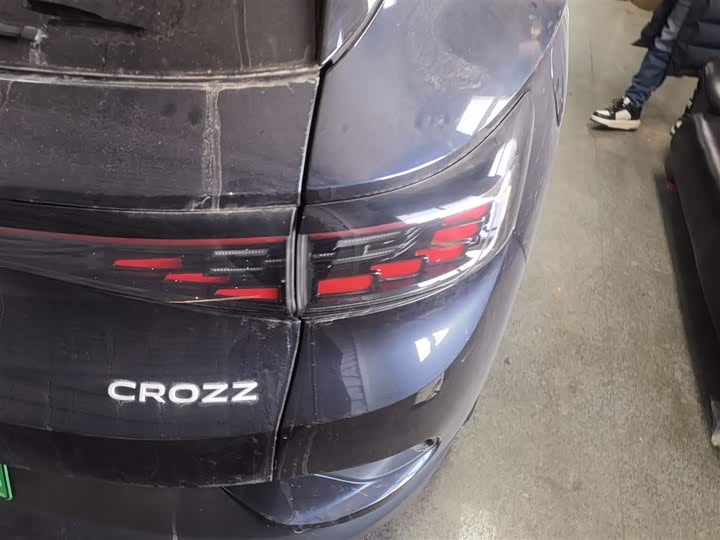 Фото 8 - Volkswagen ID.4 Crozz