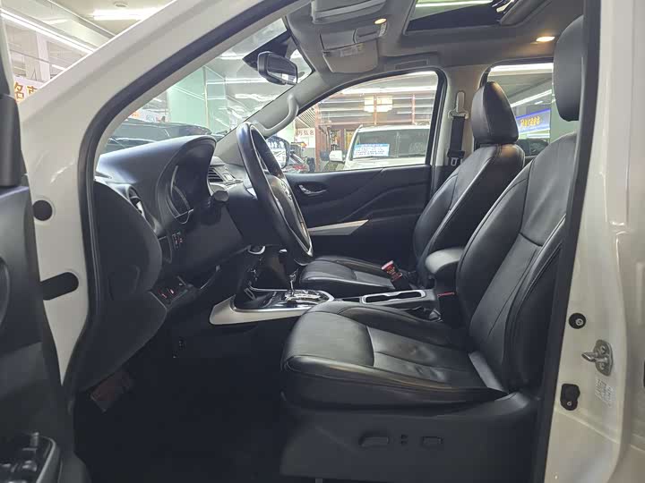 Фото 9 - Nissan Terra