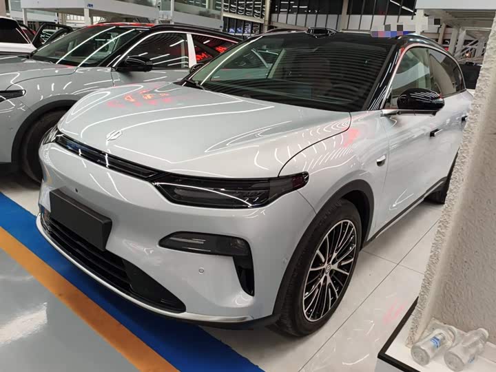 Фото 1 - Leapmotor C11