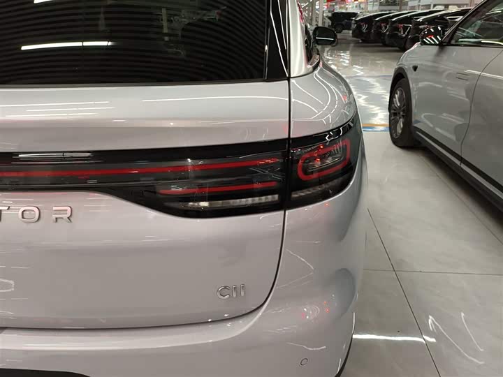 Фото 8 - Leapmotor C11